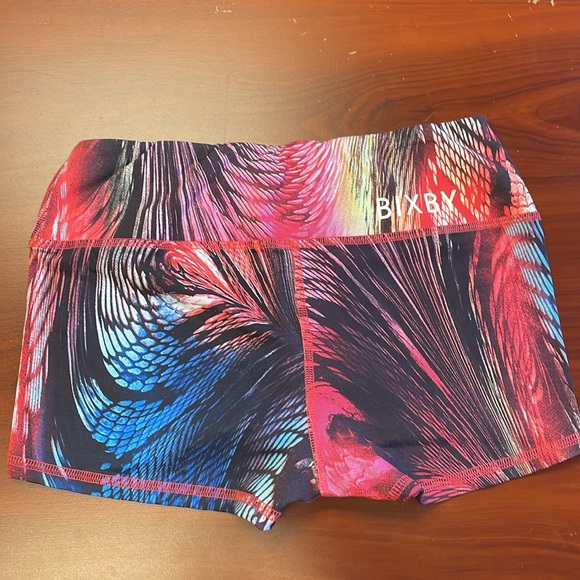 BIXBY SHORTS - Picture 2 of 3